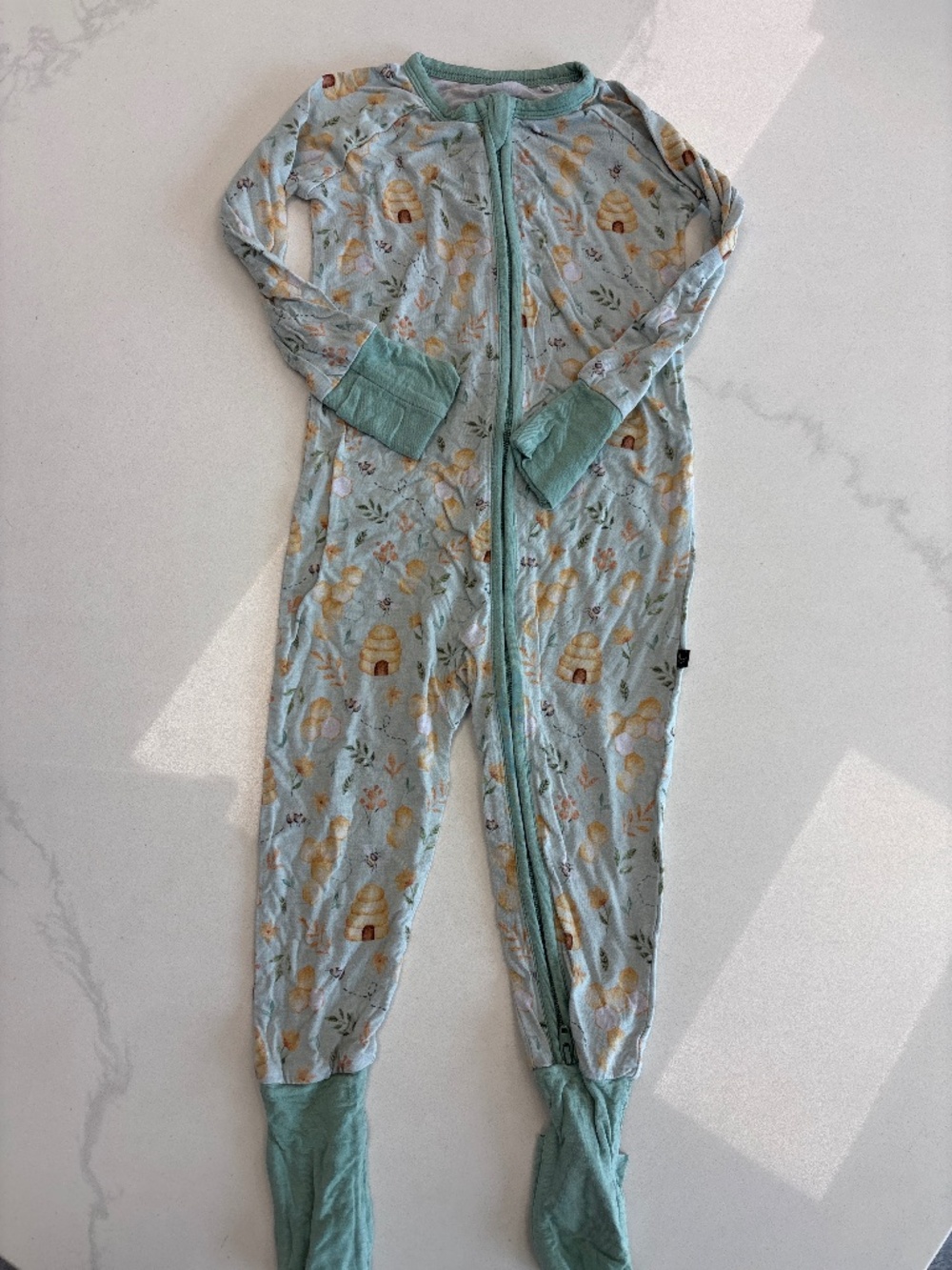 The sleepy sloth bee hive pajamas